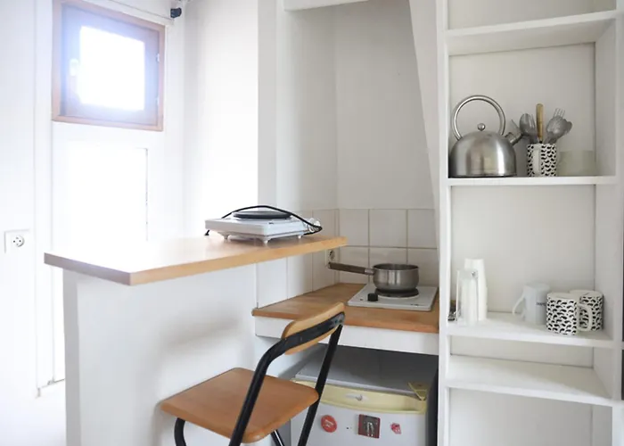 With A View Of The Eiffel Tower Апартаменты Париж